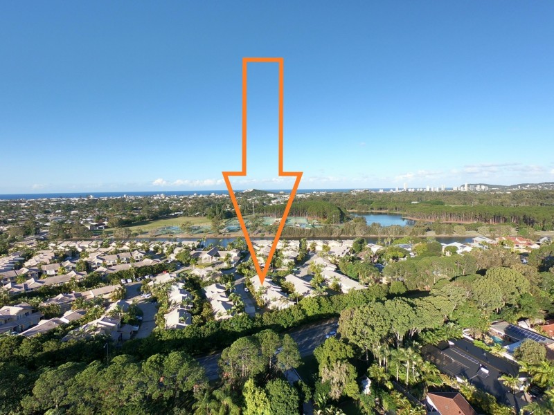 Unit 204/215 Cottesloe Drive, Mermaid Waters QLD 4218