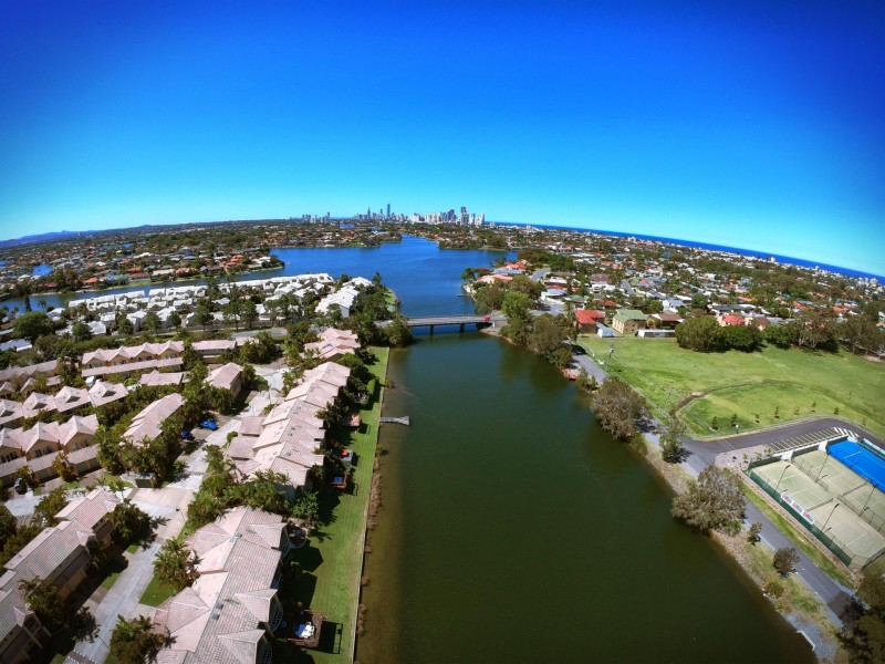 Unit 204/215 Cottesloe Drive, Mermaid Waters QLD 4218