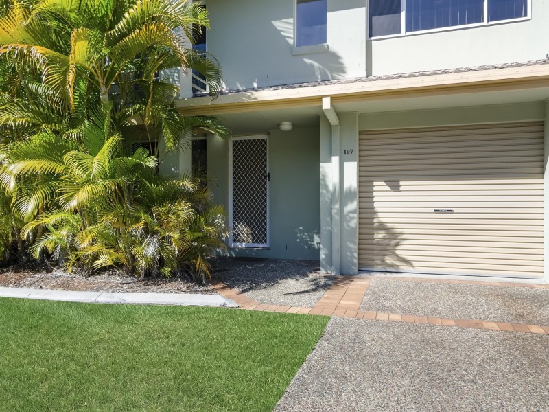 Unit 204/215 Cottesloe Drive, Mermaid Waters QLD 4218