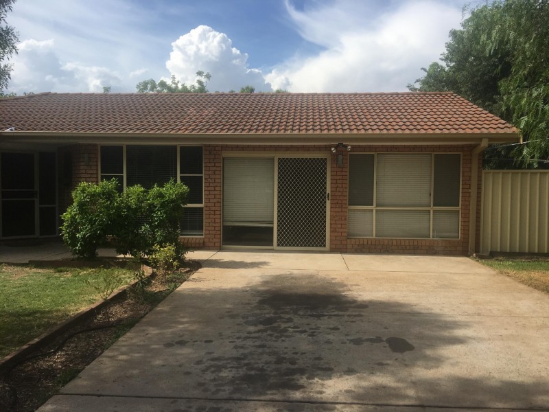 10 Apsley Street, Wellington NSW 2820