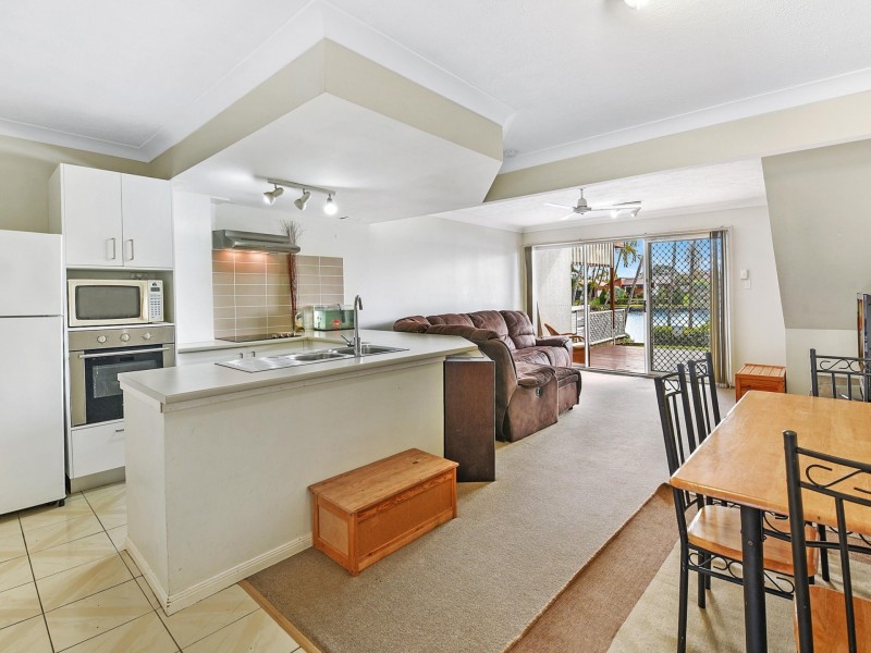 Unit 41/300 Cottesloe Drive, Mermaid Waters QLD 4218