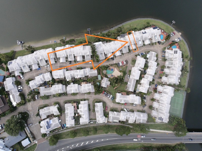 Unit 41/300 Cottesloe Drive, Mermaid Waters QLD 4218