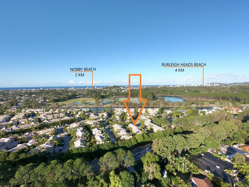 Unit 201/215 Cottesloe Drive, Mermaid Waters QLD 4218