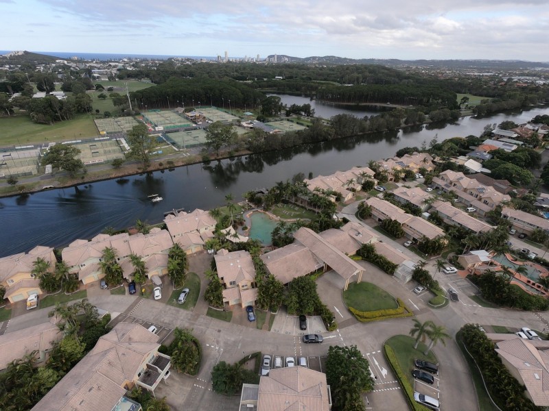 Unit 201/215 Cottesloe Drive, Mermaid Waters QLD 4218