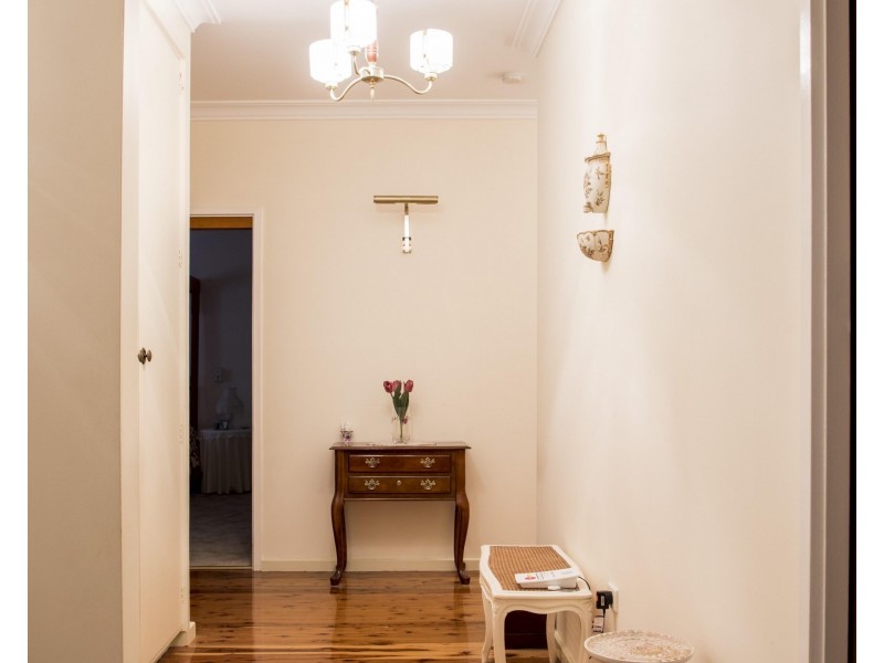 97 Gobolion Street, Wellington NSW 2820