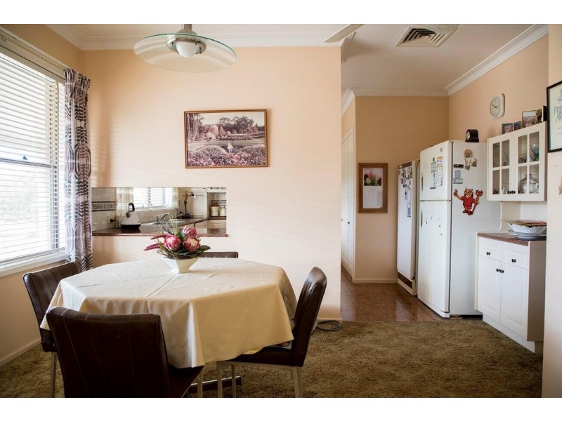 97 Gobolion Street, Wellington NSW 2820