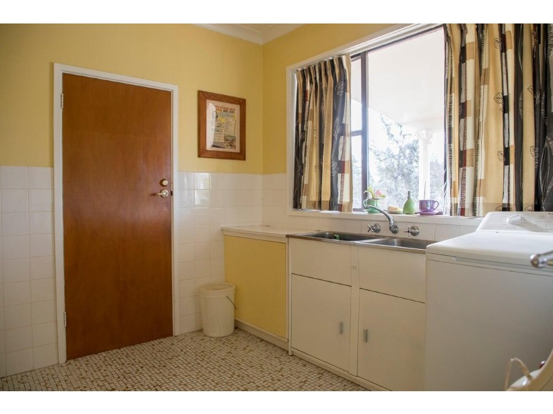 97 Gobolion Street, Wellington NSW 2820
