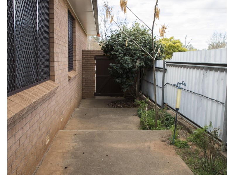 97 Gobolion Street, Wellington NSW 2820
