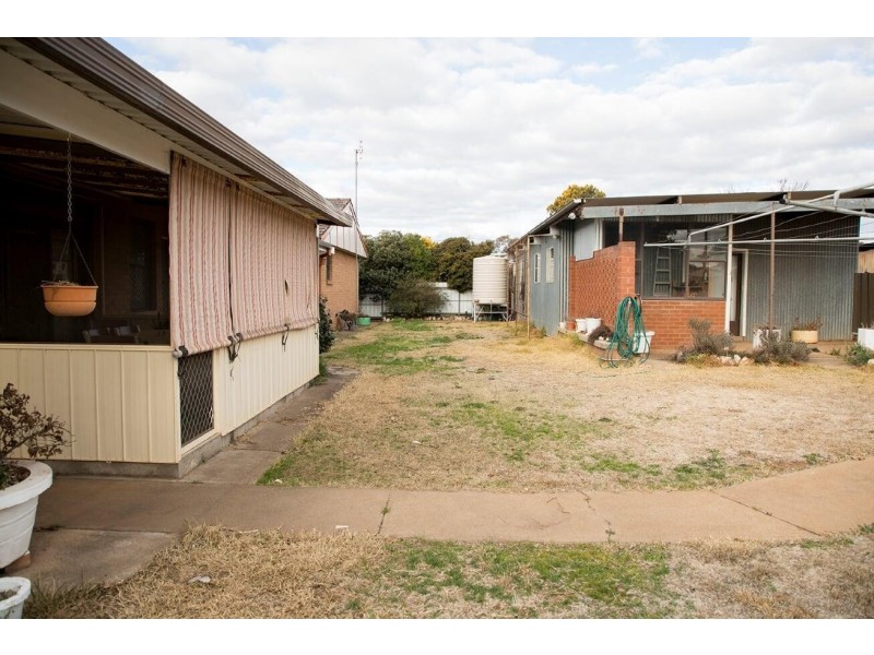 97 Gobolion Street, Wellington NSW 2820