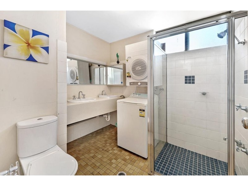 21-25 Old Burleigh Road, Surfers Paradise QLD 4217