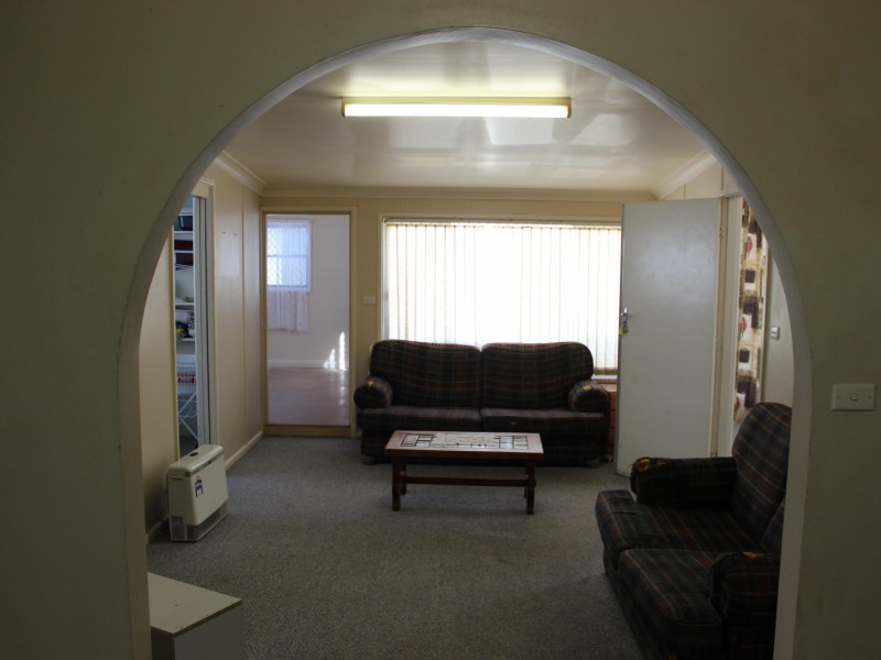 83 Gisborne Street, Wellington NSW 2820