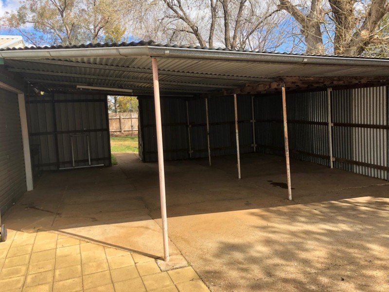 83 Gisborne Street, Wellington NSW 2820