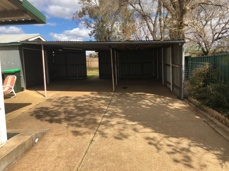 83 Gisborne Street, Wellington NSW 2820