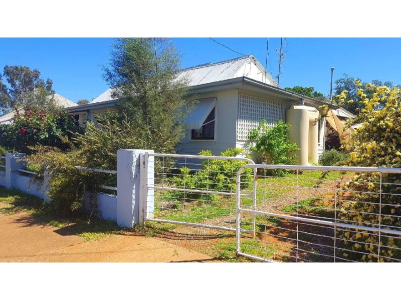 32 Zouch Street, Wellington NSW 2820