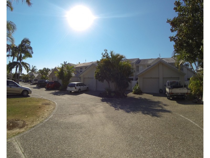 Unit 97/300 Cottesloe, Mermaid Waters QLD 4218