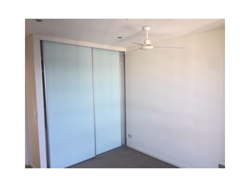 Unit 1008/1 Como Crescent, Southport QLD 4215