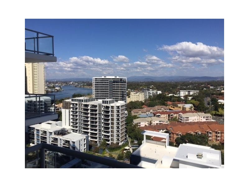 1 Como Crescent, Southport QLD 4215