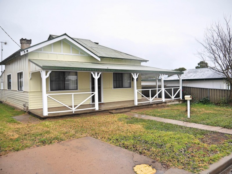 25 Clive Street, Wellington NSW 2820