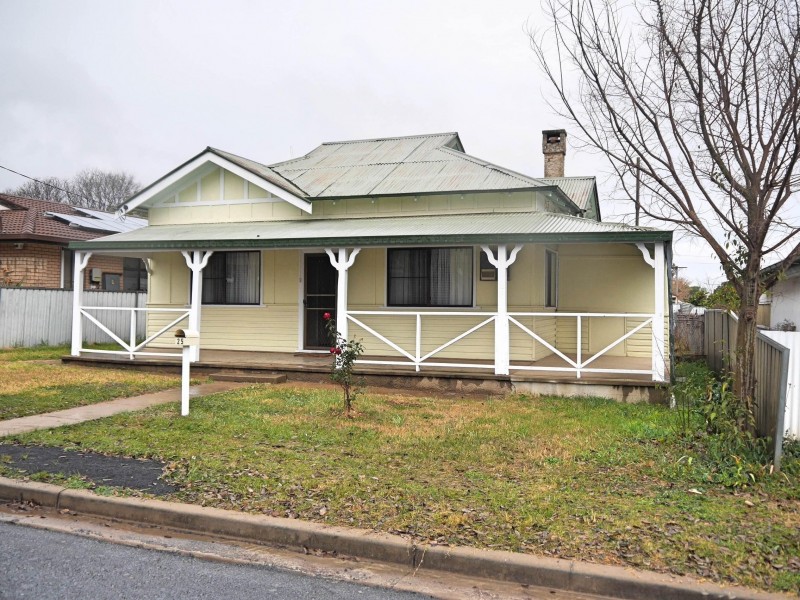 25 Clive Street, Wellington NSW 2820