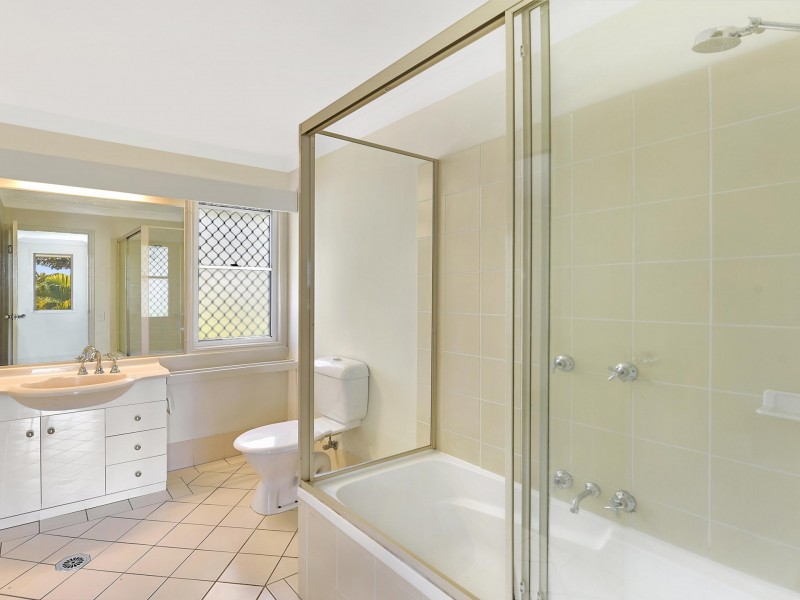 Unit 194/215 Cottesloe Drive, Mermaid Waters QLD 4218