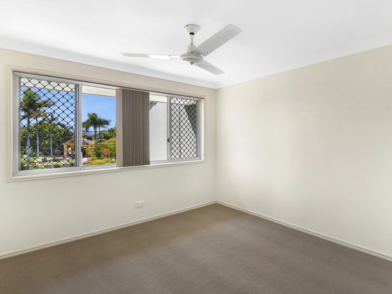 Unit 194/215 Cottesloe Drive, Mermaid Waters QLD 4218