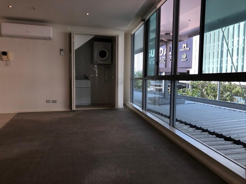 Unit 518B/1 Como Crescent, Southport QLD 4215