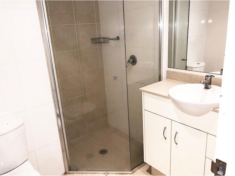 Unit 518B/1 Como Crescent, Southport QLD 4215