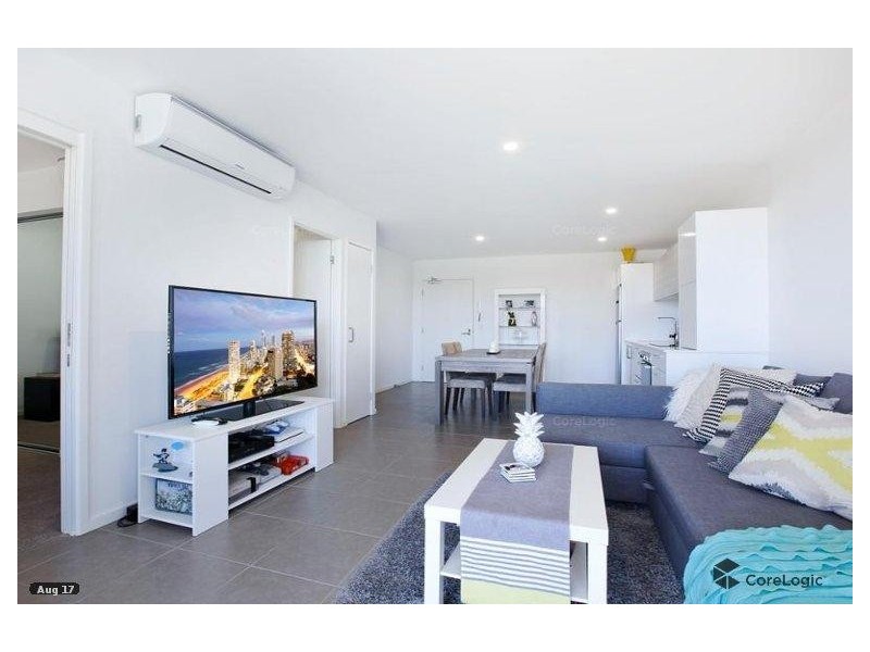 7 Waterford Ct, Bundall QLD 4217