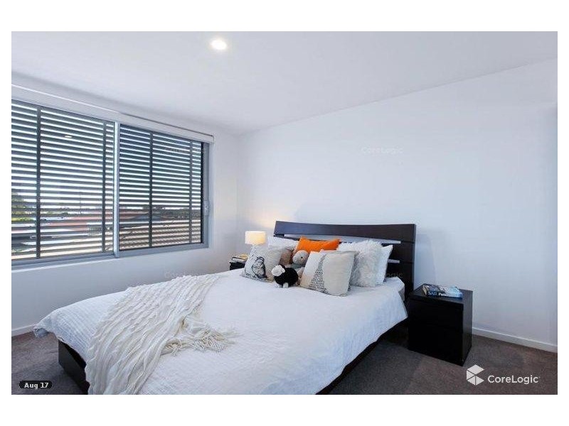 7 Waterford Ct, Bundall QLD 4217