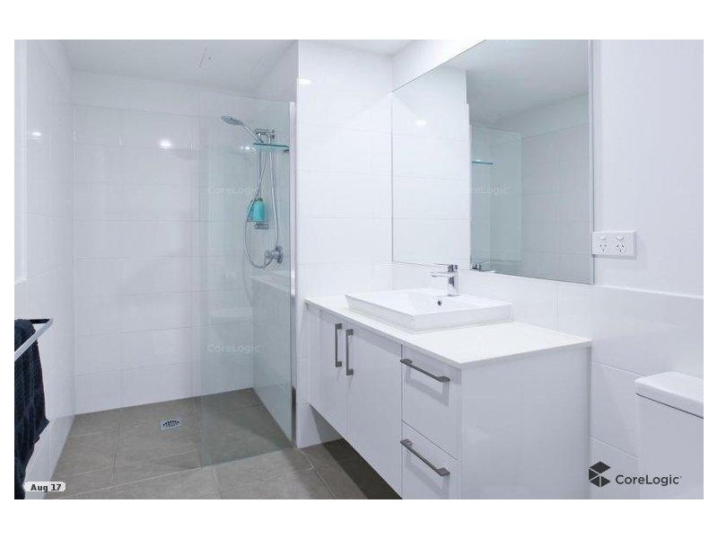 7 Waterford Ct, Bundall QLD 4217
