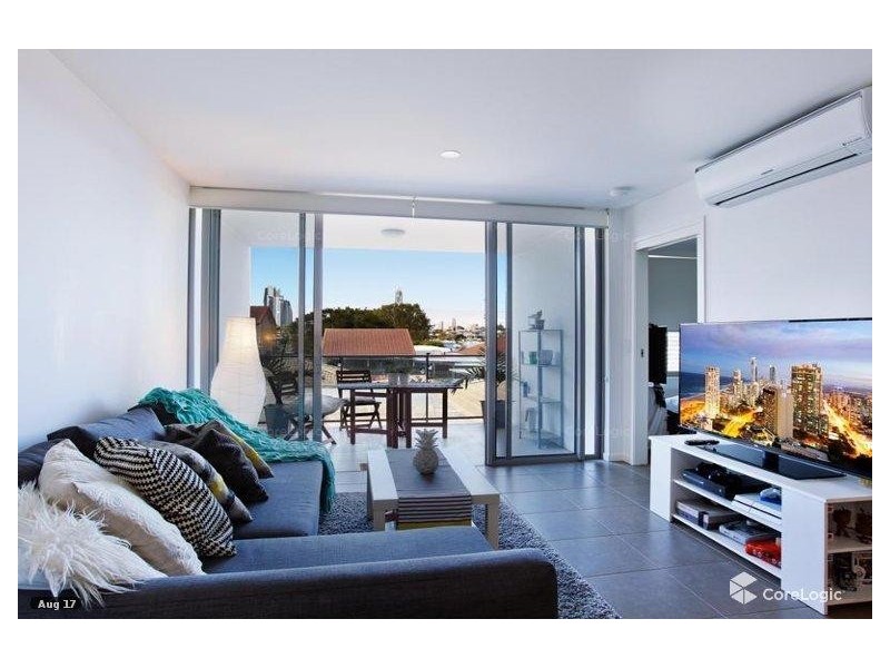 7 Waterford Ct, Bundall QLD 4217