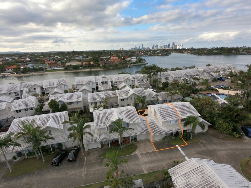 Unit 73/300 Cottesloe Drive, Mermaid Waters QLD 4218