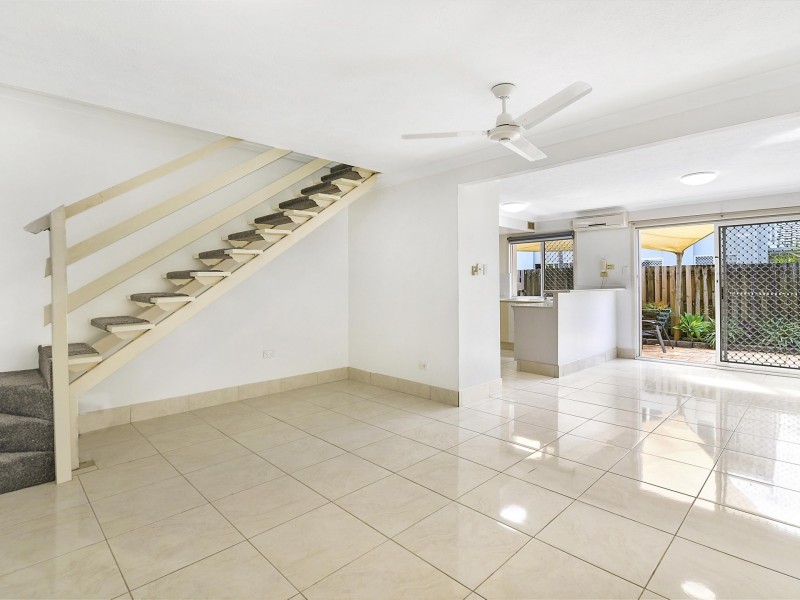 Unit 73/300 Cottesloe Drive, Mermaid Waters QLD 4218