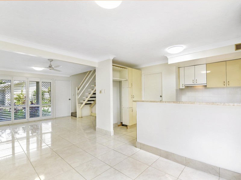 Unit 73/300 Cottesloe Drive, Mermaid Waters QLD 4218
