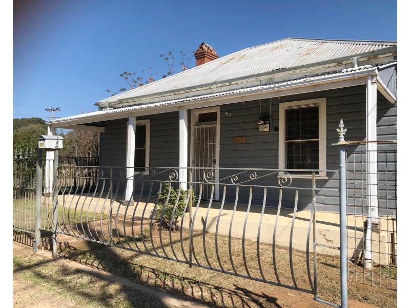 107 Maxwell Street, Wellington NSW 2820