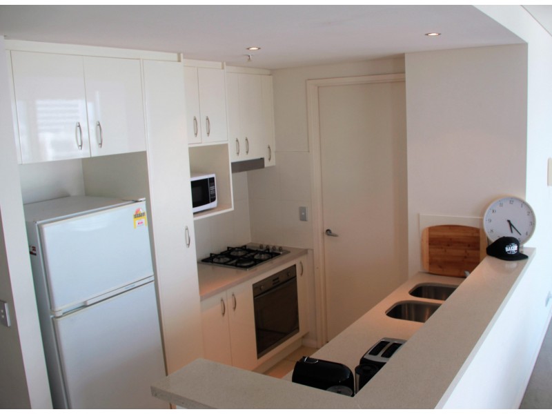 1502/1 Como Crescent, Southport QLD 4215