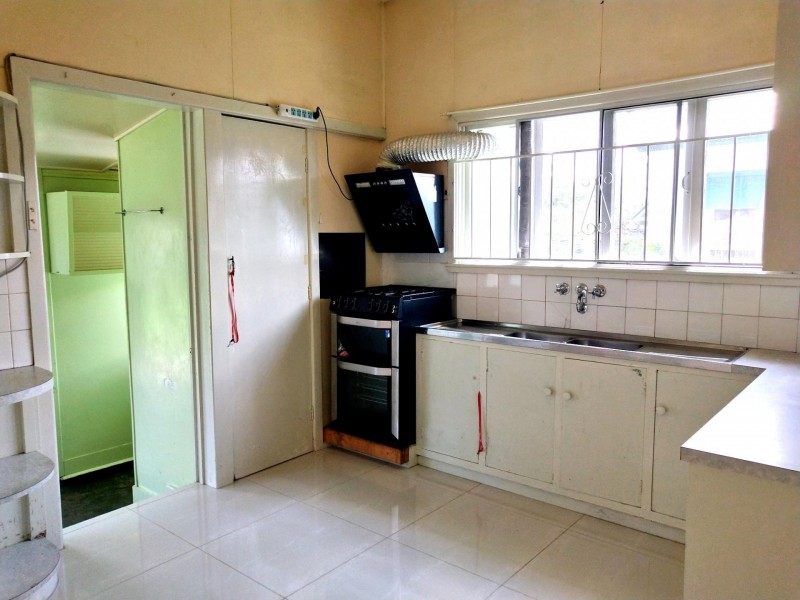 59 Manchester Tce, Indooroopilly QLD 4068