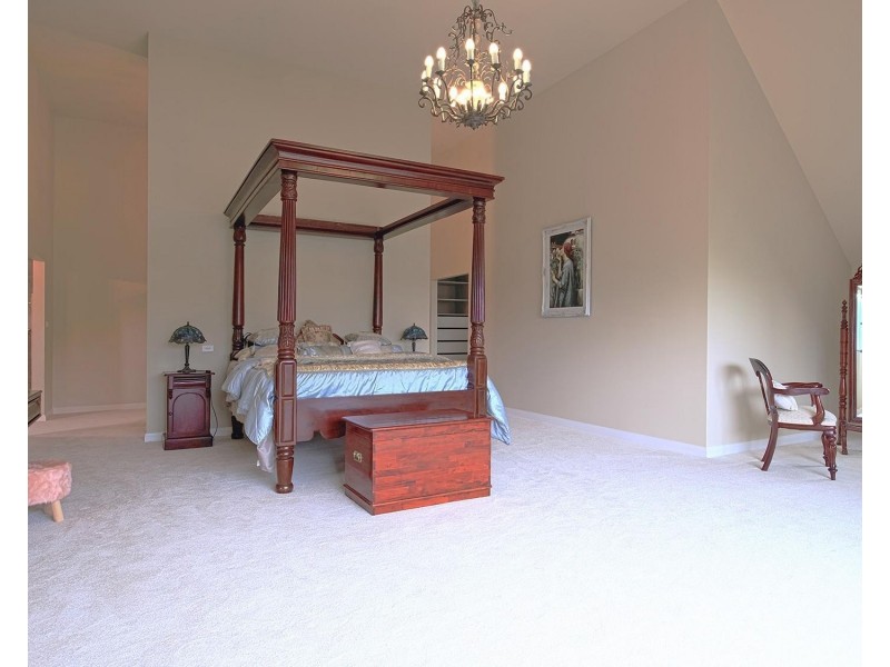 7 Samara Close, Fountaindale NSW 2258