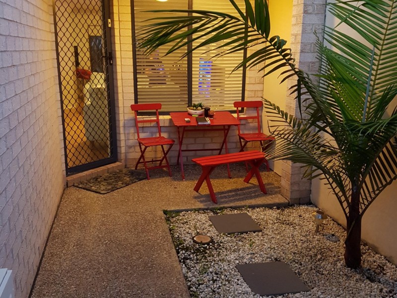 2 Falcon Way, Tweed Heads South NSW 2486