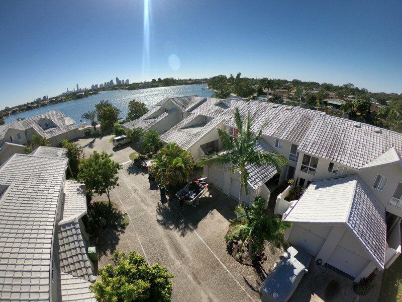 Unit 64/300 Cottesloe Drive, Mermaid Waters QLD 4218