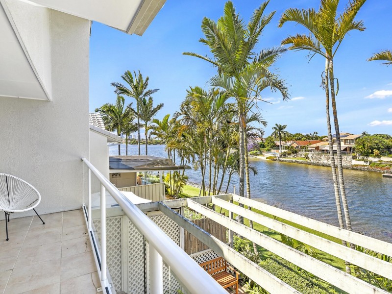 Unit 64/300 Cottesloe Drive, Mermaid Waters QLD 4218