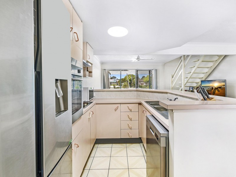 Unit 64/300 Cottesloe Drive, Mermaid Waters QLD 4218