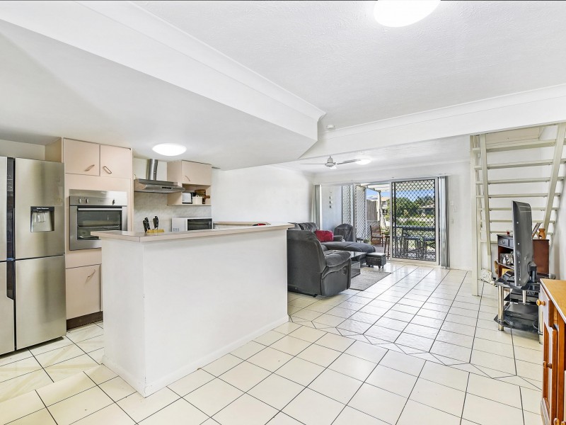 Unit 64/300 Cottesloe Drive, Mermaid Waters QLD 4218