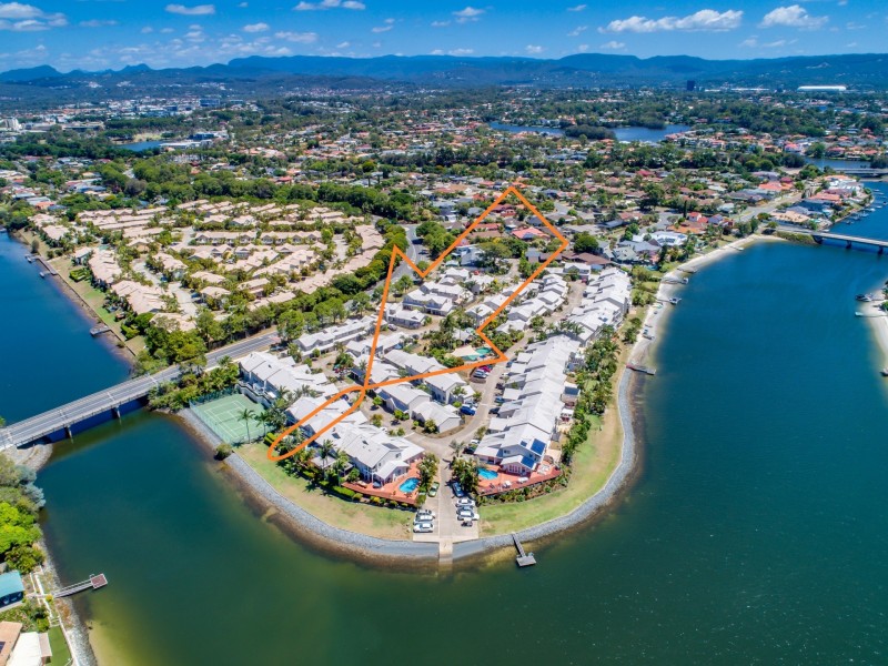 Unit 64/300 Cottesloe Drive, Mermaid Waters QLD 4218