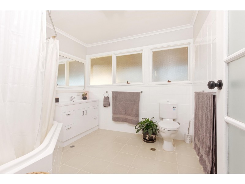 19 Old maquarie Road, Brayton NSW 2579