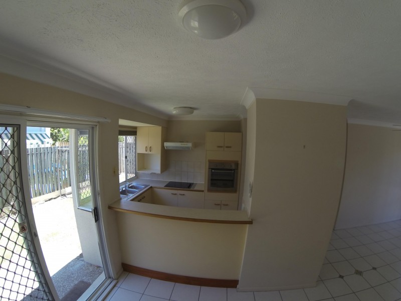 Unit 52/300 Cottesloe, Mermaid Waters QLD 4218