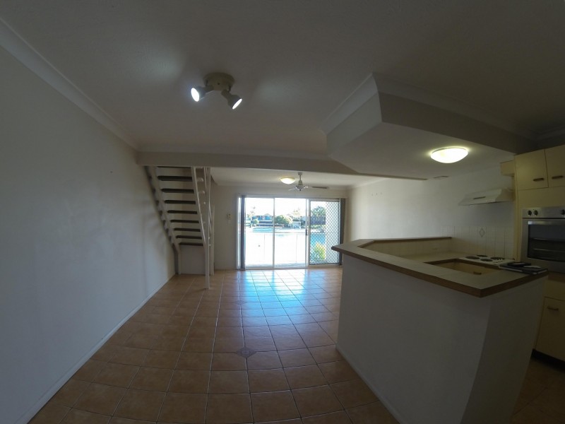 Unit 12/300 Cottesloe, Mermaid Waters QLD 4218