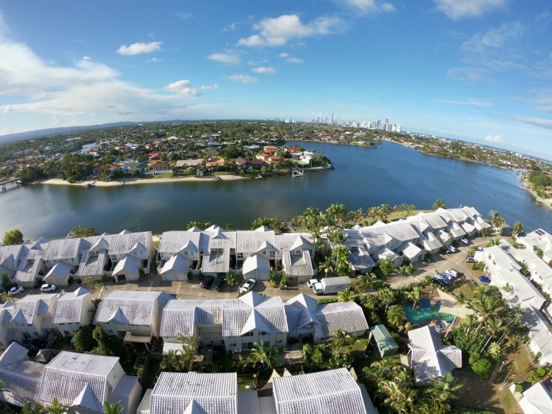 Unit 12/300 Cottesloe, Mermaid Waters QLD 4218