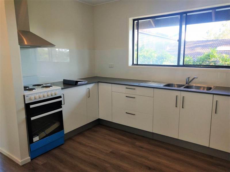 80 Chapel Hill Rd, Chapel Hill QLD 4069