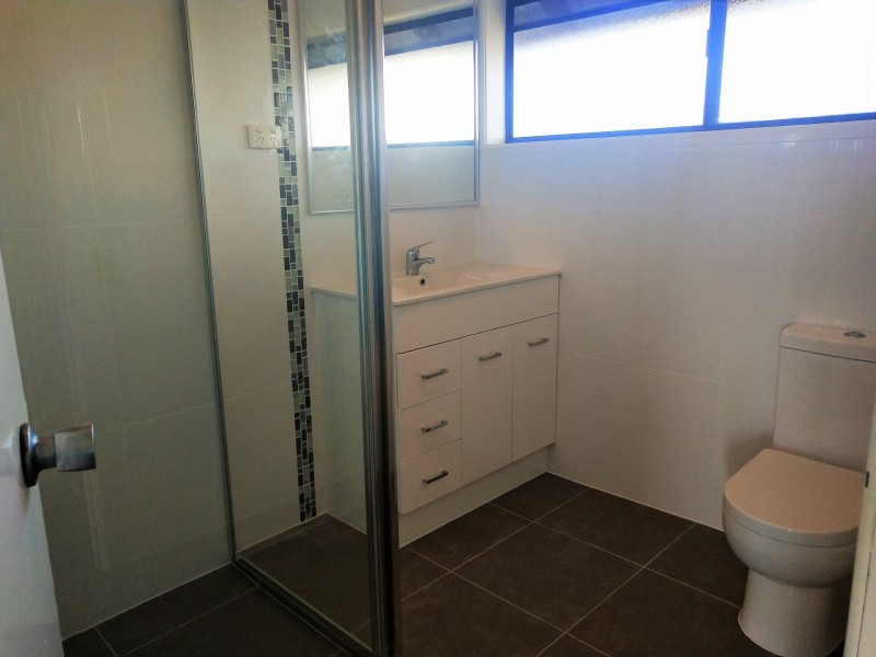 80 Chapel Hill Rd, Chapel Hill QLD 4069